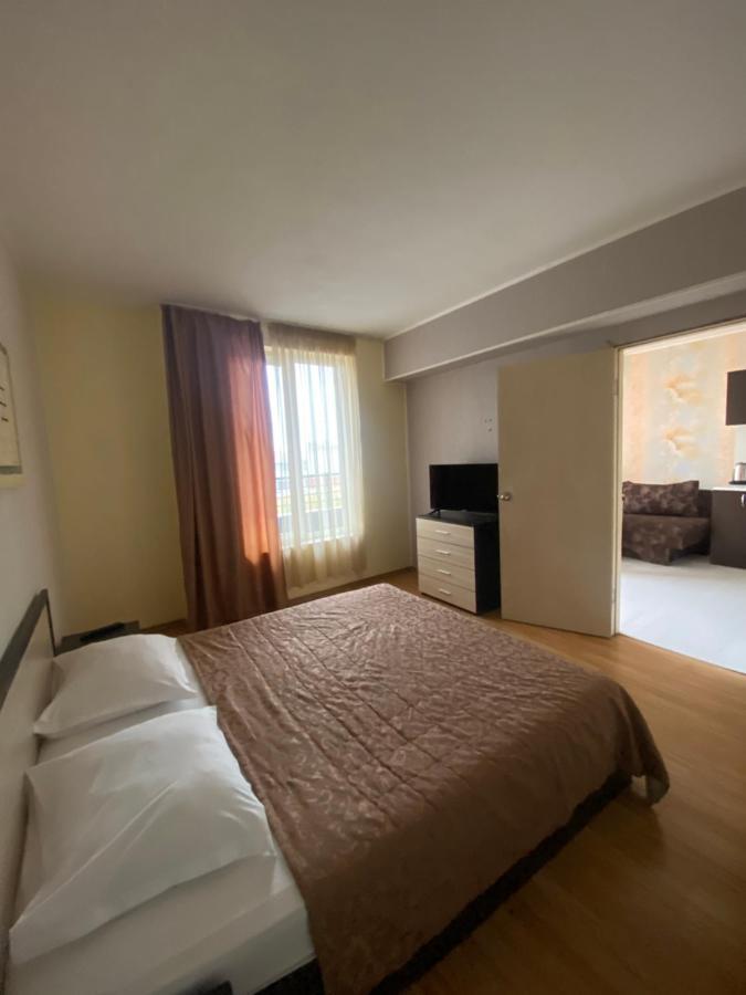 Apartments Danita & Restaurant&Pool Bar Varna Exteriér fotografie